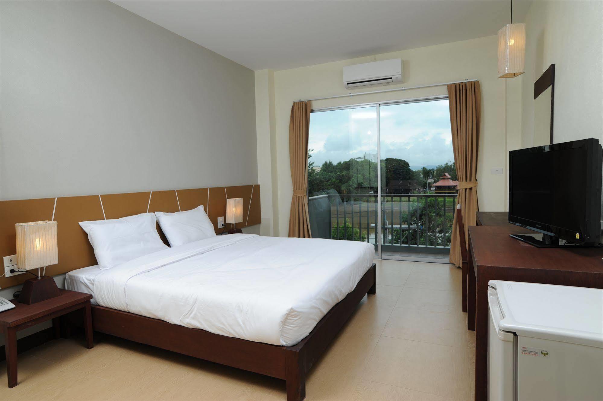 Mawin Hotel Chiang Mai Exterior foto